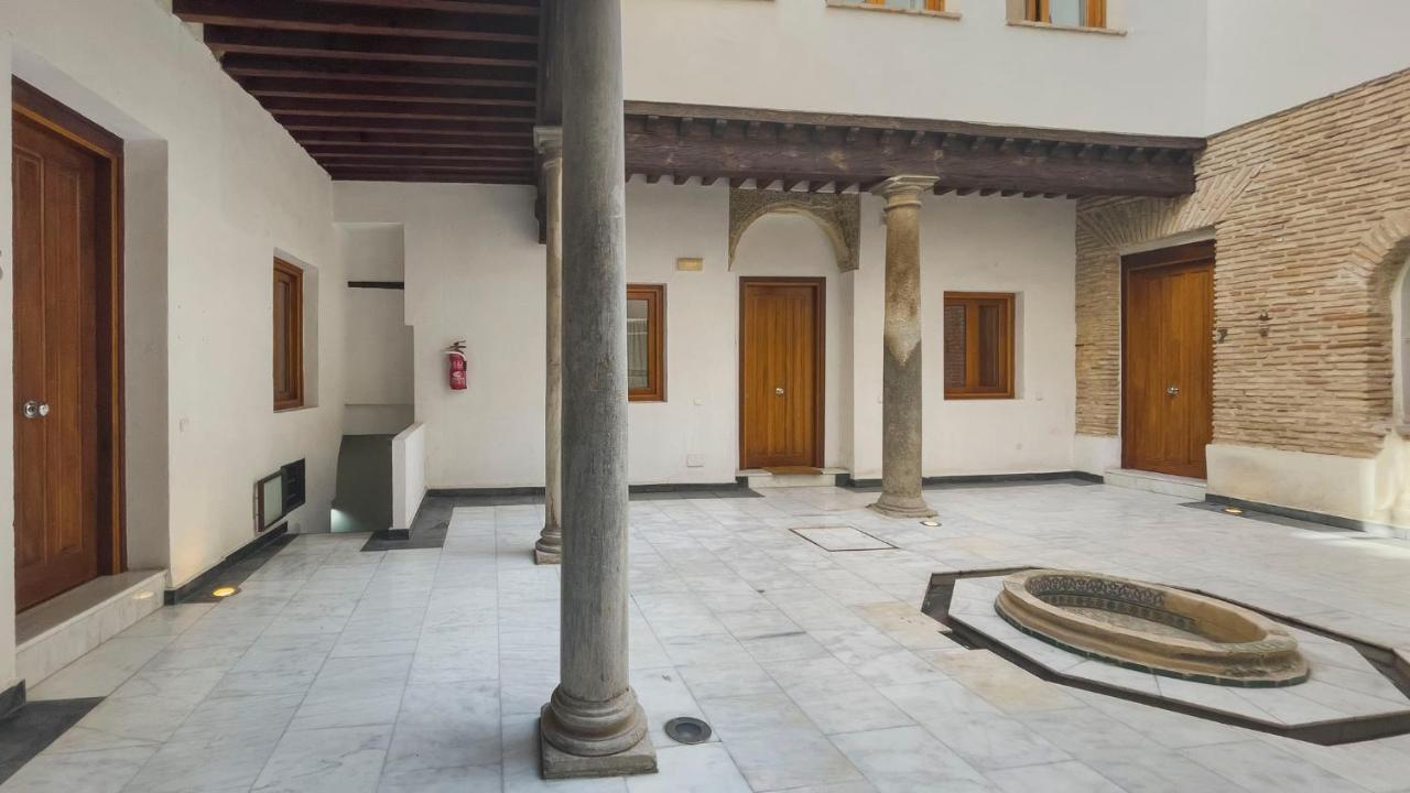 El Patio Del Regidor - Apartamentos Aloha Toledo Exterior photo