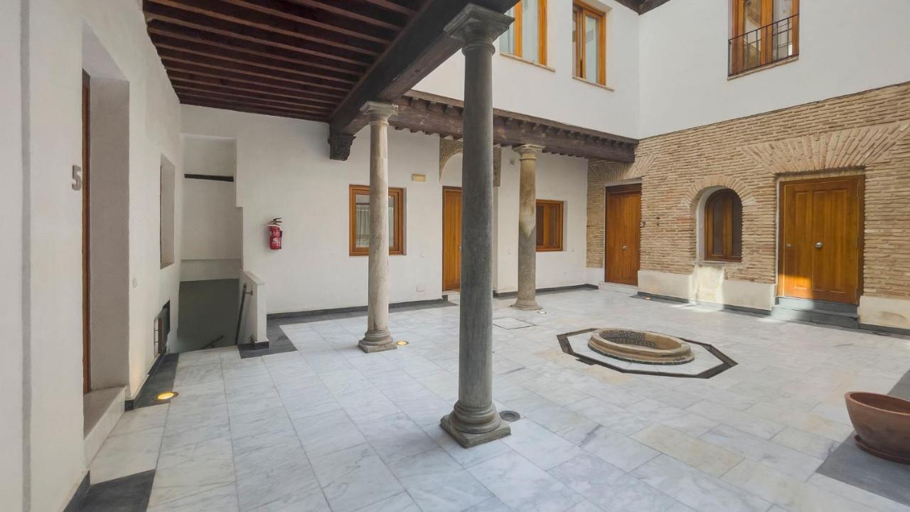 El Patio Del Regidor - Apartamentos Aloha Toledo Exterior photo